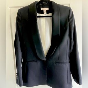 Ladies tuxedo jacket with satin lapels